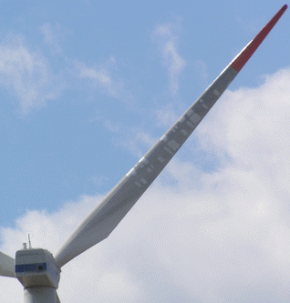 Lopatka větrné turbíny po renovaci svého povrchu – první po dvaceti letech provozu